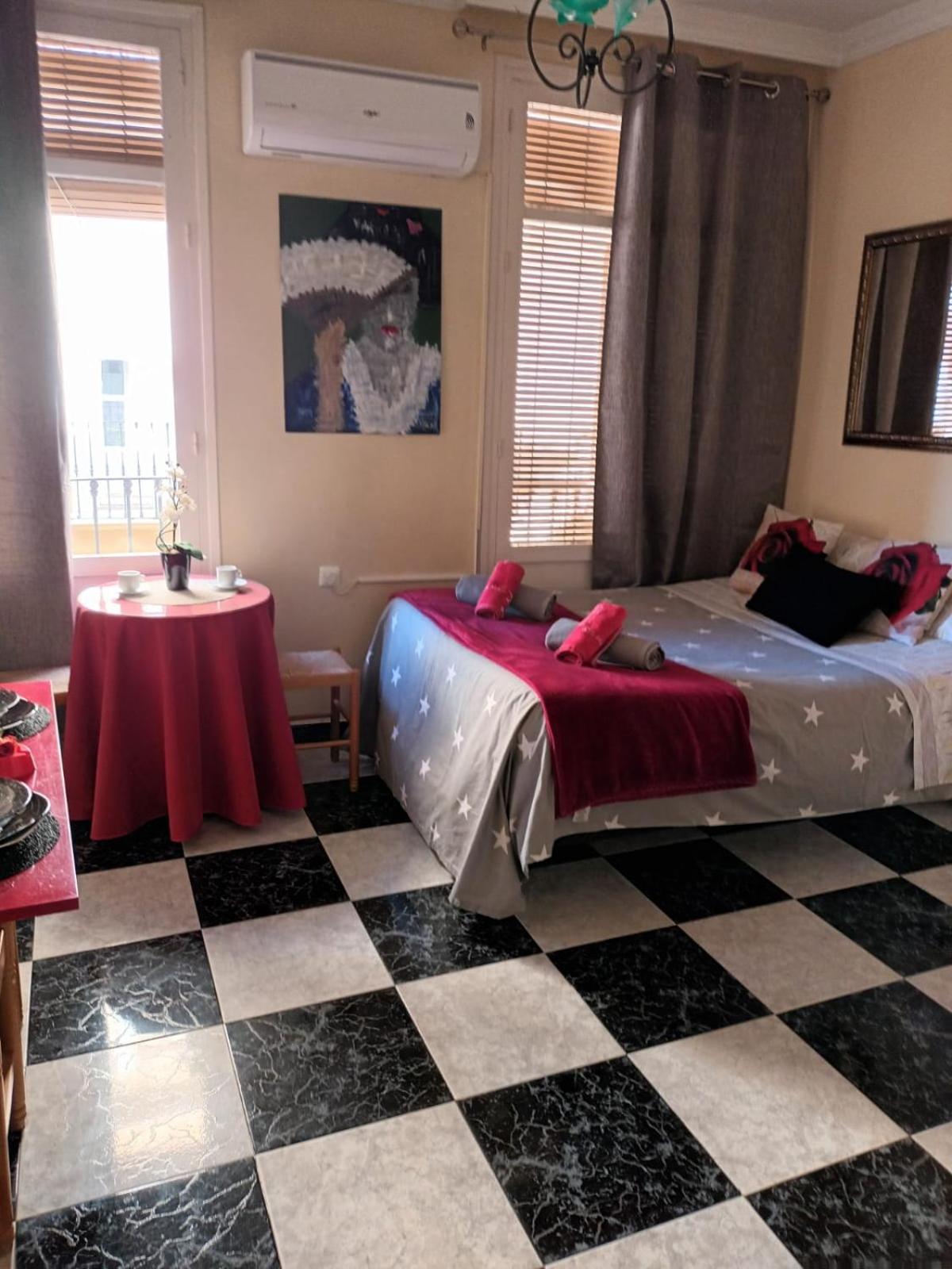 Apartamentos Oscar Granada Rum bild